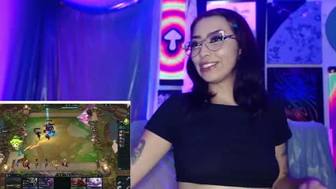 Snapshot of alice_phantom chatting on January 31, 2025, 2:15 am online show from January 31, 2025, 2:15 am