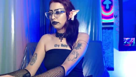 Snapshot of alice_phantom chatting on March 5, 2025, 7:27 pm online show from March 5, 2025, 7:27 pm