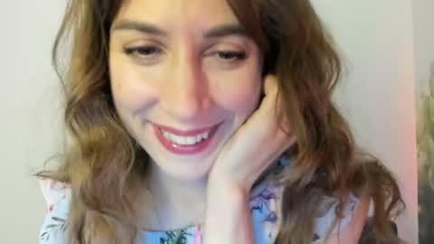 Snapshot of alice_sincere chatting on June 1, 2026, 9:16 pm Alice Love you all online show from June 1, 2026, 9:16 pm