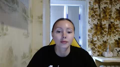 Alice smiles online show from April 20, 2026, 11:57 am