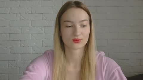 Alice online show from October 3, 2025, 2:36 pm