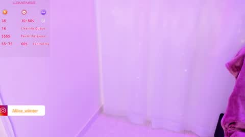 Alice  online show from December 15, 2024, 12:40 am