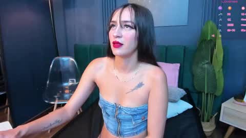 Snapshot of alicecoule chatting on May 23, 2026, 11:47 am Alice online show from May 23, 2026, 11:47 am