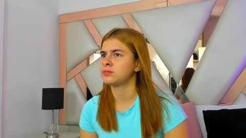 Snapshot of alicecruuz chatting on May 26, 2026, 12:01 pm AliceCruz online show from May 26, 2026, 12:01 pm