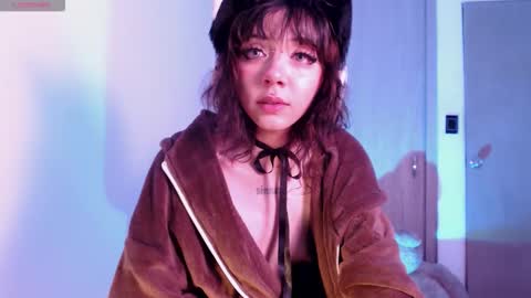 Alice  online show from October 10, 2025, 2:54 am