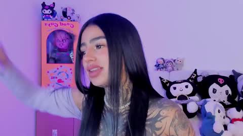 Snapshot of alicee_0 chatting on November 25, 2025, 7:14 pm Alice online show from November 25, 2025, 7:14 pm