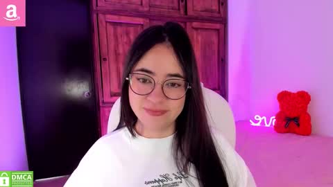Snapshot of alicee_2 chatting on March 30, 2026, 2:29 pm Aliceee .. 97YP9VWGZHrefnav wishlist lists 1 online show from March 30, 2026, 2:29 pm