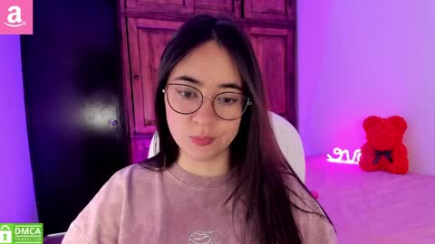 Snapshot of alicee_2 chatting on April 1, 2026, 4:48 pm Aliceee .. 97YP9VWGZHrefnav wishlist lists 1 online show from April 1, 2026, 4:48 pm