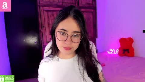 Snapshot of alicee_2 chatting on April 3, 2026, 12:30 am Aliceee .. 97YP9VWGZHrefnav wishlist lists 1 online show from April 3, 2026, 12:30 am