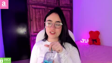 Snapshot of alicee_2 chatting on April 6, 2026, 11:05 pm Aliceee .. 97YP9VWGZHrefnav wishlist lists 1 online show from April 6, 2026, 11:05 pm