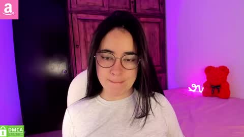 Snapshot of alicee_2 chatting on April 22, 2026, 10:06 am Aliceee .. 97YP9VWGZHrefnav wishlist lists 1 online show from April 22, 2026, 10:06 am