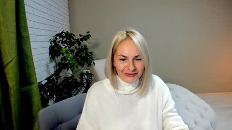 Alicee online show from December 1, 2024, 10:32 pm