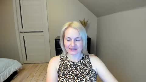 Alicee online show from February 10, 2025, 6:45 pm