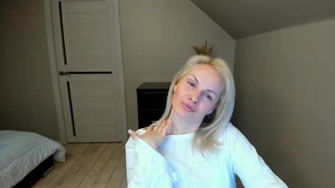 Alicee online show from February 14, 2025, 5:46 pm