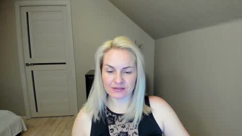 Alicee online show from February 20, 2025, 6:57 pm