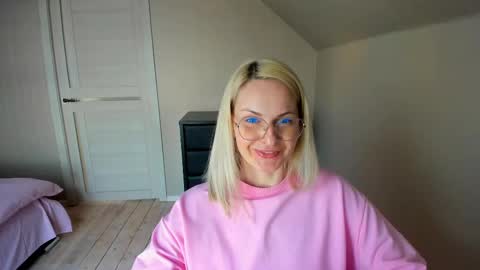 Alicee online show from March 11, 2025, 12:28 pm