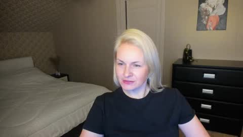Snapshot of alicee__grace chatting on November 24, 2025, 7:13 pm Alicee online show from November 24, 2025, 7:13 pm