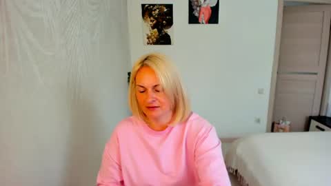 Snapshot of alicee__grace chatting on July 19, 2026, 8:51 am Alicee online show from July 19, 2026, 8:51 am