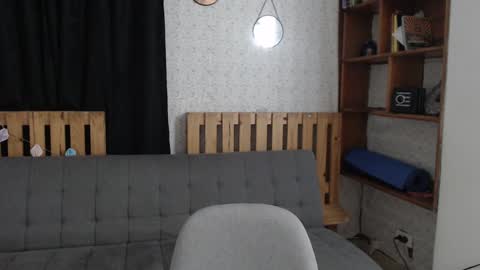 Snapshot of alicee_logan_ chatting on January 14, 2025, 2:50 am alicee_logan_ online show from January 14, 2025, 2:50 am