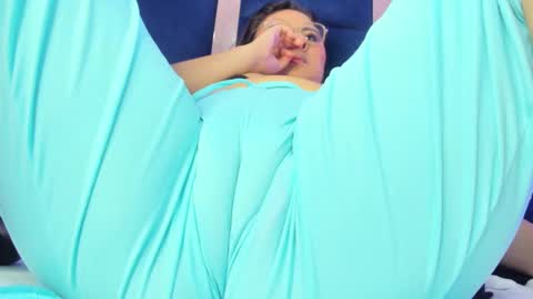 alicehott_05 online show from March 22, 2026, 3:43 am