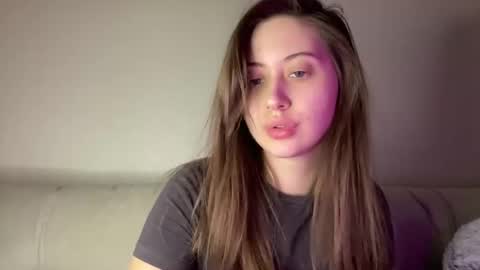 aliceinlustland online show from March 10, 2026, 5:07 pm