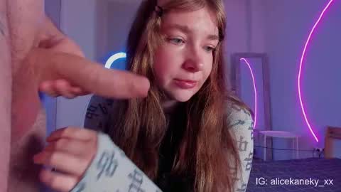 Snapshot of alicekaneky_xx chatting on February 8, 2026, 12:14 am Alice 19 Kaneky 19 online show from February 8, 2026, 12:14 am