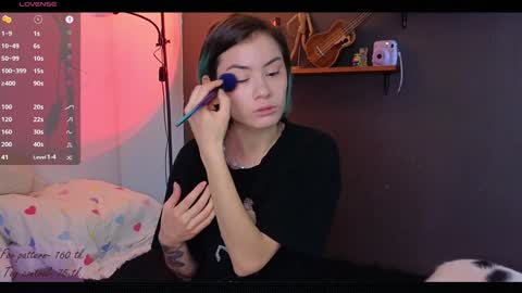 Alice  vacation  online show from December 4, 2024, 7:01 pm