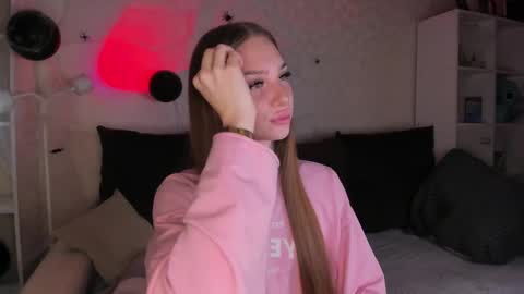 Snapshot of alicelababy_ chatting on November 3, 2025, 3:41 am Alice online show from November 3, 2025, 3:41 am