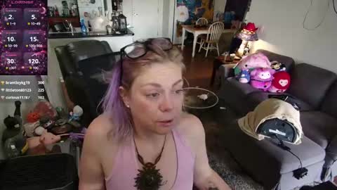 Snapshot of aliceliddell710 chatting on May 28, 2026, 1:41 pm Alice Liddell online show from May 28, 2026, 1:41 pm