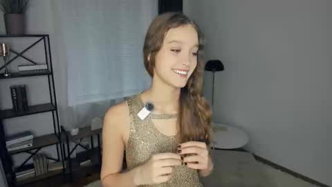 Serena online show from November 26, 2025, 7:42 am