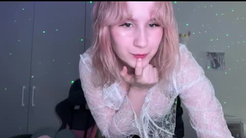 alicemeowk online show from September 21, 2025, 10:06 am