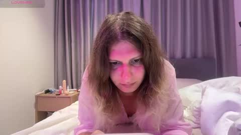 AlicePinkhead online show from December 22, 2025, 6:32 am