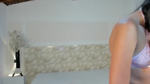 AliceRoss online show from September 21, 2025, 2:13 am