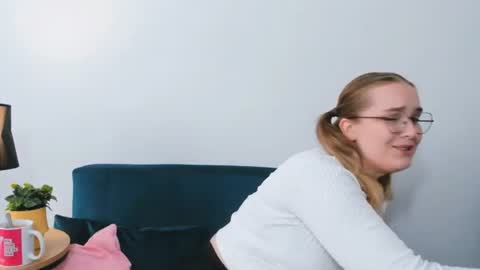 Snapshot of alicesensitive chatting on September 25, 2025, 1:15 pm alicesensitive online show from September 25, 2025, 1:15 pm