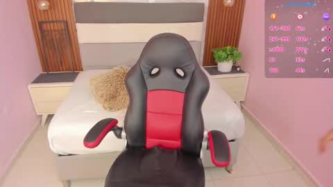          online show from September 26, 2025, 6:56 pm