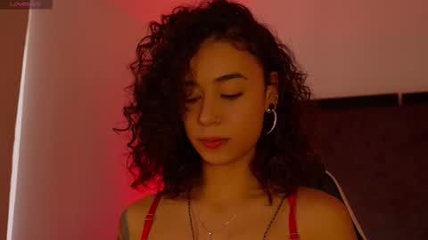 Alicestevens online show from November 26, 2025, 2:40 pm