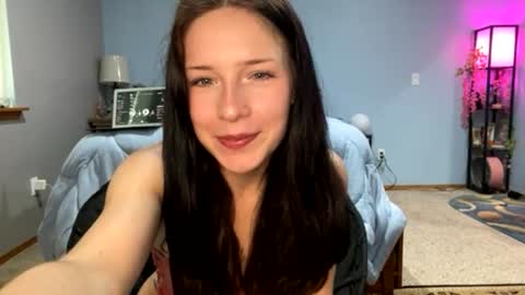 Snapshot of alicestoneee chatting on June 21, 2026, 7:49 pm StonyBabe online show from June 21, 2026, 7:49 pm