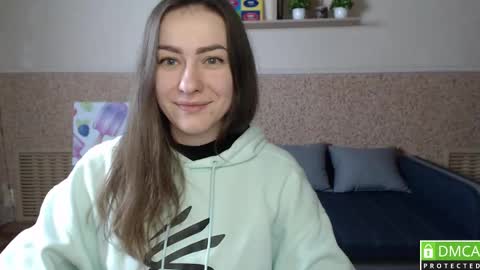 Snapshot of alicewonderful22 chatting on February 13, 2025, 4:39 pm Alice online show from February 13, 2025, 4:39 pm