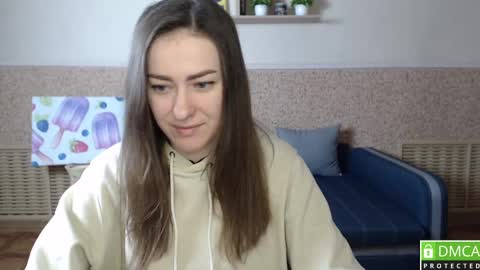 Snapshot of alicewonderful22 chatting on March 1, 2025, 9:40 am Alice online show from March 1, 2025, 9:40 am