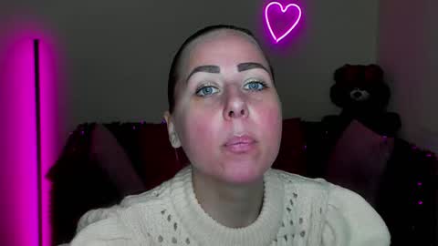 Snapshot of alicewonderkiss chatting on March 26, 2026, 12:00 pm Alice online show from March 26, 2026, 12:00 pm