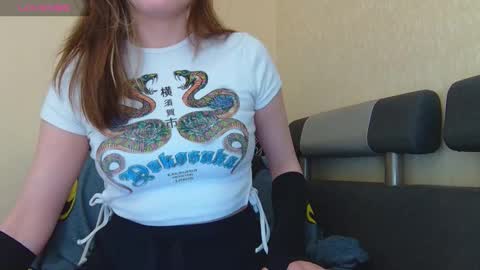 AliceWoolfy online show from March 11, 2026, 9:32 pm