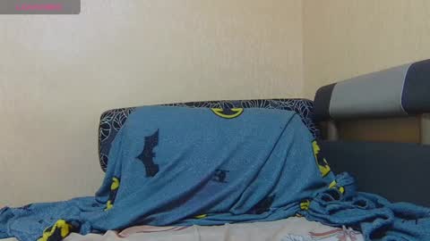 AliceWoolfy online show from April 4, 2026, 7:33 pm