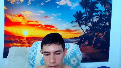 CATALINA Y ANDRES online show from January 31, 2025, 8:33 pm