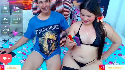 CATALINA Y ANDRES online show from February 13, 2025, 10:54 pm