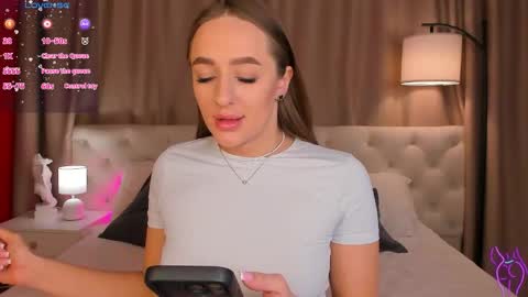 Mia online show from February 3, 2026, 2:10 am