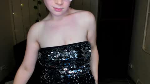 Snapshot of alicia_folow chatting on January 16, 2025, 12:34 am Alicia online show from January 16, 2025, 12:34 am