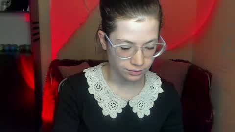 Snapshot of alicia_folow chatting on January 18, 2025, 12:26 pm Alicia online show from January 18, 2025, 12:26 pm