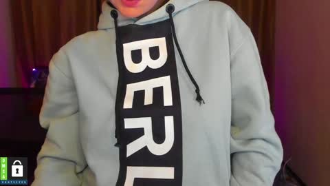 Snapshot of alicia_folow chatting on January 21, 2025, 6:34 pm Alicia online show from January 21, 2025, 6:34 pm