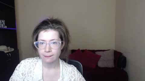 Snapshot of alicia_folow chatting on February 8, 2025, 6:33 am Alicia online show from February 8, 2025, 6:33 am