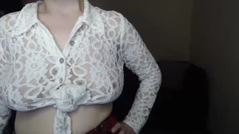 Snapshot of alicia_folow chatting on February 9, 2025, 3:45 pm Alicia online show from February 9, 2025, 3:45 pm